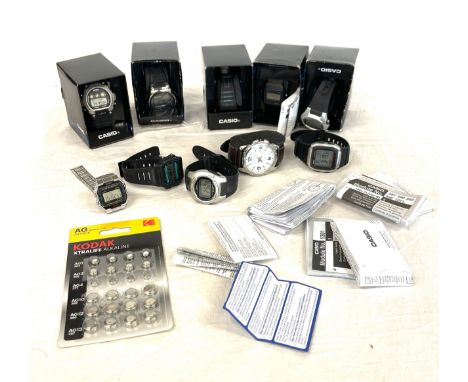 Selection of new in boxes mens Casio wristwatches x 5, 5 loose, all untested includes paperwork / spare batteries 