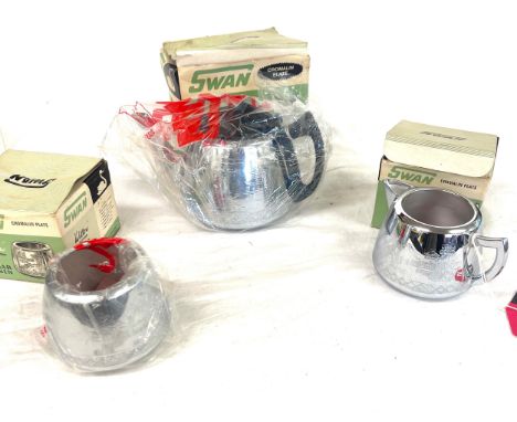 Swan Vintage Cromalin Willow 6 cup teapot, sugar basin and cream jug in original boxes 