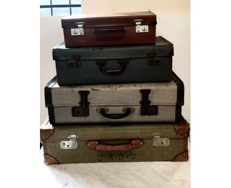 Selection of 4 vintage travel cases 