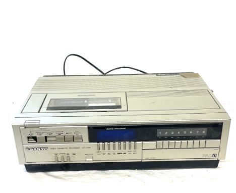 Vintage Sanyo vtc5150 video recorder 