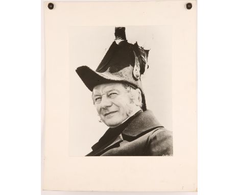 AMENDED DESCRIPTION.  Charge of the Light Brigade (1969)  Set of black and white stills from the movie including John Gielgud