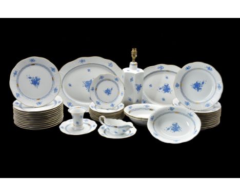 A modern Herend porcelain 'Chinese Bouquet' (blue) part dinner service, 20th century, comprising: twelve dinner plates; twelv