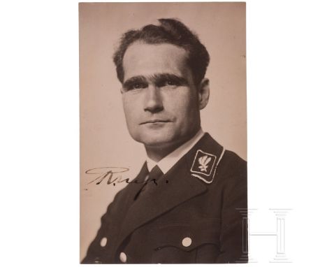 Susi Demoll und Rudolf Heß - eigenhändig signierte Portraitkarte  Portraitpostkarte mit Abbildung in SS-Uniform, darauf die e