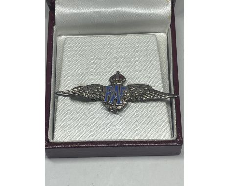 A SILVER R A F WINGS BROOCH 