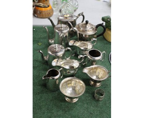 A QUANTITY OF SILVER PLATED ITEMS TO INCLUDE TEAPOTS, COFFEE POT, JUGS, SUGAR BOWLS AND A NAPKIN RING 