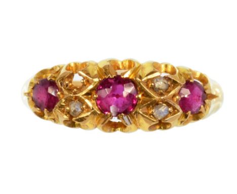 A RUBY AND DIAMOND RING, IN 18CT GOLD, CHESTER 1912, 2.6G