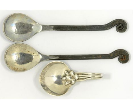 AN ARTS AND CRAFTS SILVER CADDY SPOON, WITH LOOPED HANDLE AND A PAIR OF ARTS AND CRAFTS SILVER SPOONS, WITH HAMMER TEXTURED F