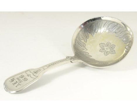 A GEORGE III SILVER ENGRAVED CADDY SPOON, OF FIDDLE PATTERN WITH OVAL BOWL, LONDON 1818, 8DWTS