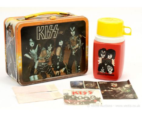 King-Seeley Thermos vintage 1977 Kiss metal lunch box and Thermos Flask, Both generally Fair Plus to Good. Also includes 3 x 