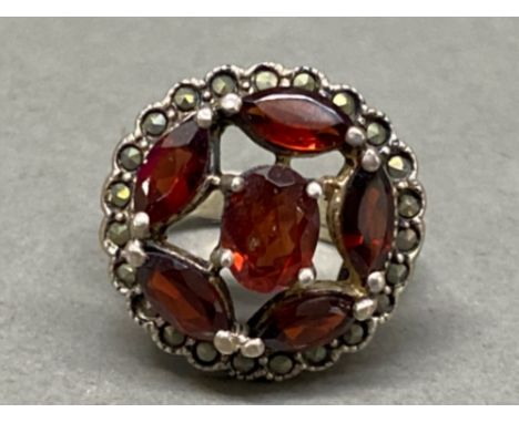 Silver garnet &amp; Marcasite cluster ring, size Q, 9.7g