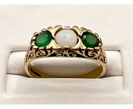 Ladies 9ct gold 3 stone ring. Featuring opal and green stone, size L