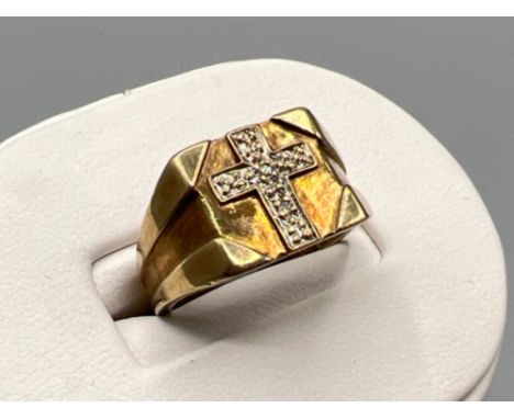 9ct gold signet style diamond ring. Featuring a cross with diamonds, size Q 5.2g