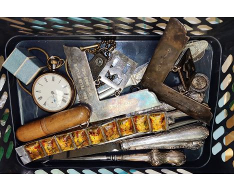 An Art Nouveau hallmarked silver handled button hook, similar letter openers + a silver bangle. 