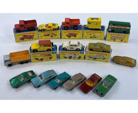 16 vintage Matchbox vehicles 15, 18, 28, 33, 36, 43, 48 and 74 boxed 