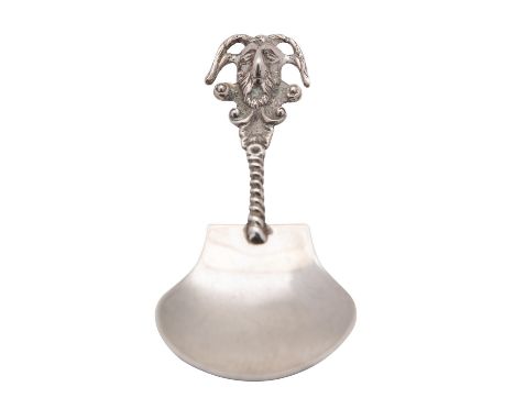 A Victorian silver caddy spoon, by John Milward Banks, Chester 1906, 15grams, 7.5cm (3in) long 