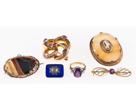 Five brooches, to include;-  two agate set oval brooches; a blue enamel brooch; an amethyst and cultured pearl brooch, stampe