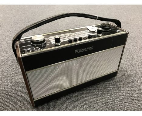 A vintage radio : Roberts, model R 707. 
