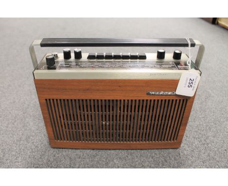 A vintage radio : A Tandberg Portable 41. 
