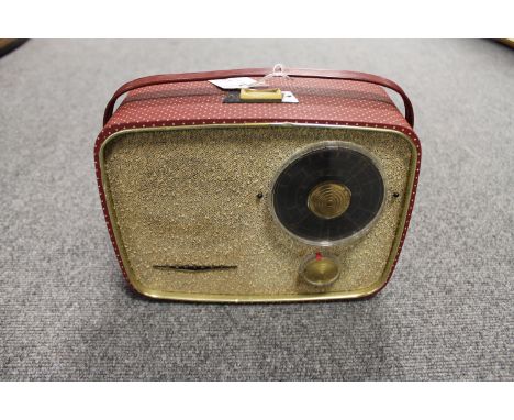 A vintage radio : Defiant portable radio. 