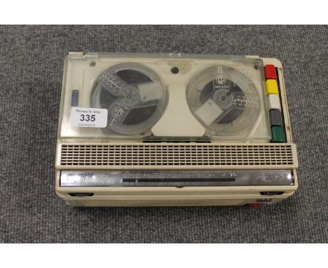 A Geloso tape recorder model G275E. 