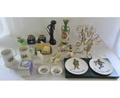 Assorted ceramics and glassware inc Prinknash, Aynsley, Old Foley, Royal Worcester and Wedgwood