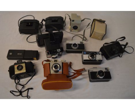 Vintage cameras including Polaroid Colorpack 80, Kodak Instamatics, Brownies etc