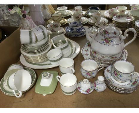 A Royal Albert tea set and a collection of Royal Doulton dinnner and tea service items in Rondelay pattern.