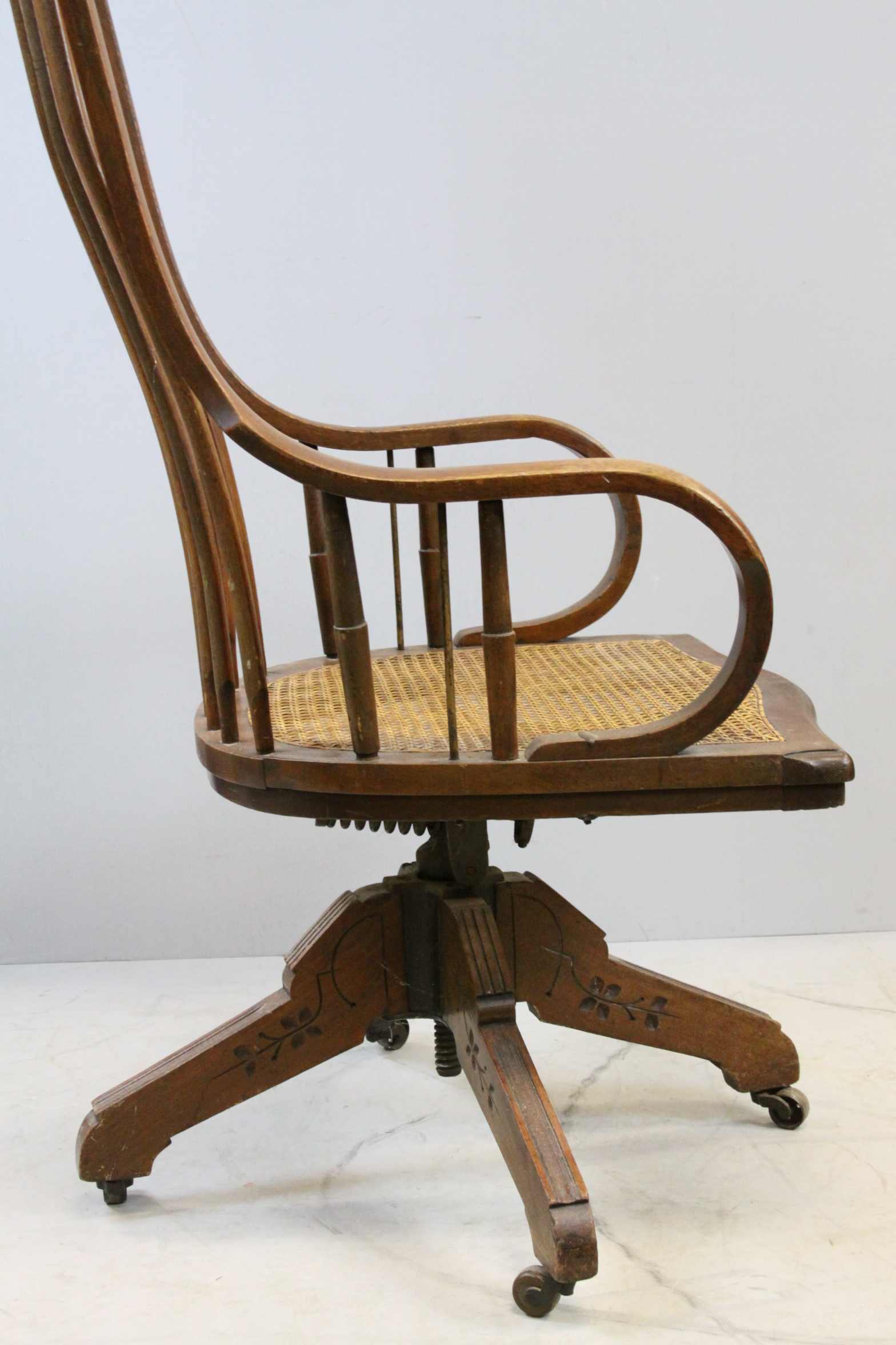 Late 19th / Early 20th century Oak High Back Swivel Office Chair with
