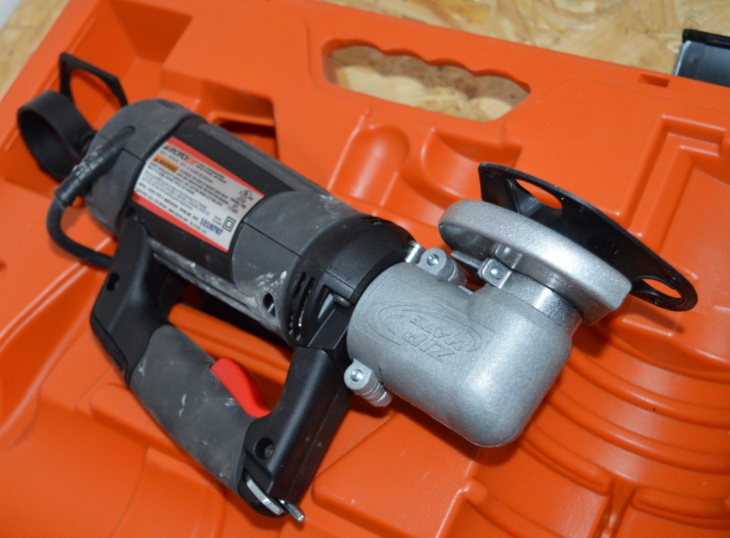 1 x Rotozip Revolution Spiral Saw 240v With Carry Case, User Manual