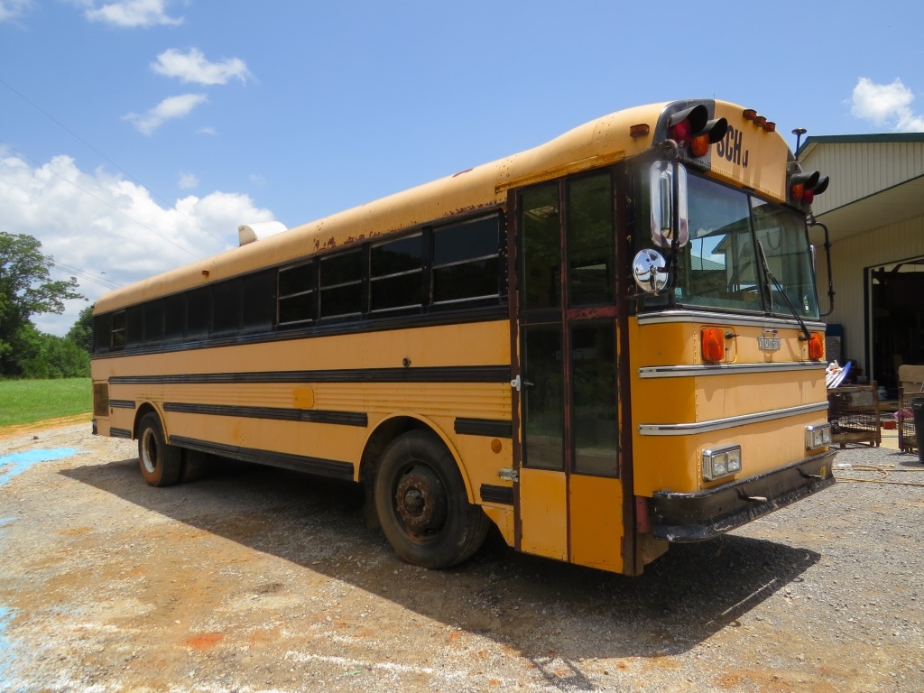 1989 Thomas School Bus Tow Hitch GVWR 30,000 lbs VIN