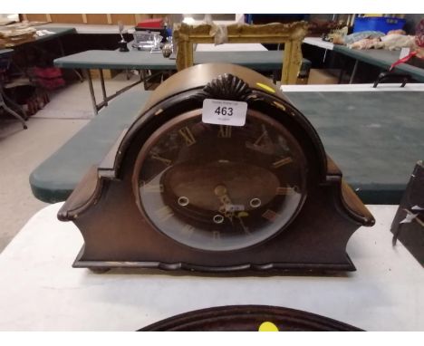 A VINTAGE 'SMITHS' CHIMING MANTLE CLOCK 