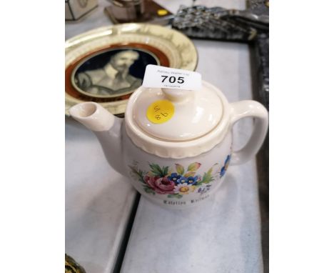 A RARE TALYLLYN RAILWAY CERAMIC HAND PAINTED SMALL TEAPOT 