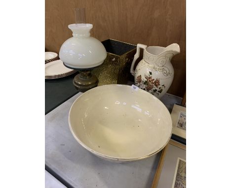 A LARGE C &amp; H PRIMULA BOWL AND JUG TOGETHER WITH OIL LAMP AND BRASS PLANTER VASE 