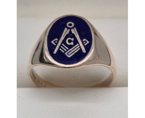 9ct yellow gold and enamel Masonic ring. Ring size X. 6.24grams. 