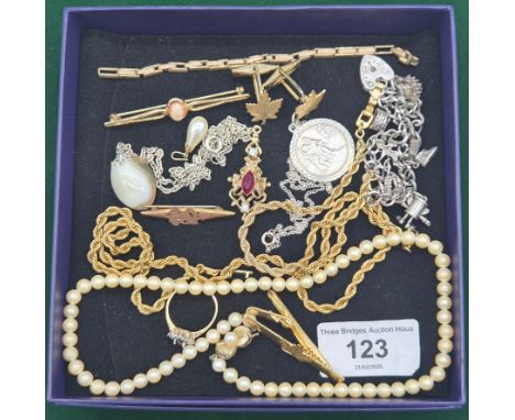 A Collection of silver and mixed jewellery; 9ct yellow gold brooch, 925 silver gilt and pearl necklace, Silver charm bracelet