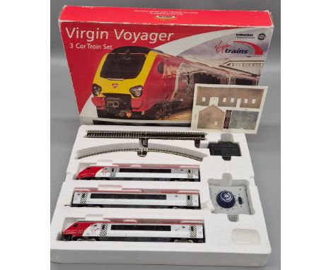 Bachmann Branchline Virgin Voyager OO gauge scale 3 car electric train set, Class 220, boxed.