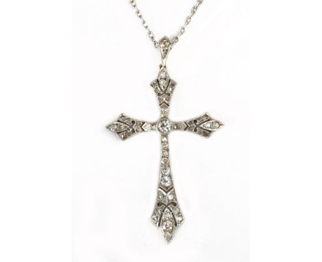 18 k. yellow gold and platinum setting, old European cut and single cut diamonds. Cruz colgante Art-Déco circa 1920-1940. En 