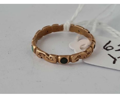 A antique gold child ring size I