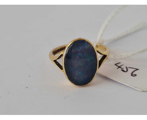 A opal doublet ring 9ct size M  2.4 gms