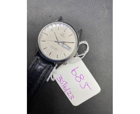 A OMEGA sea-mater quartz wrist watch with seconds sweep and date aperture