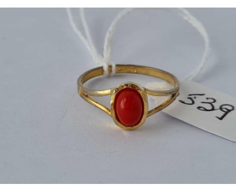 A coral ring 18ct gold size Q 1.3 gms