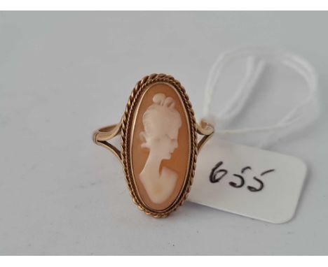 A cameo ring 9ct size M  2.8 gms
