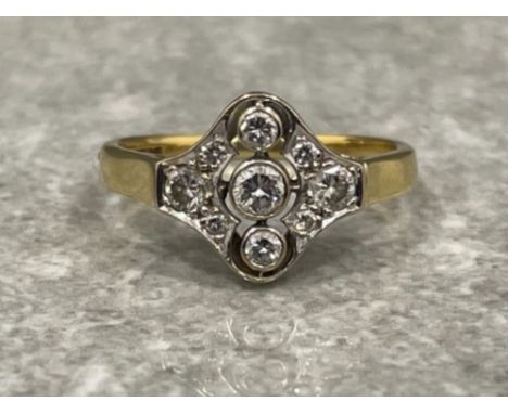 Antique ladies 18ct gold ornate Diamond ring. Comprising of 3 round brilliant cut diamonds set with 3 smaller ones. 2.8g size