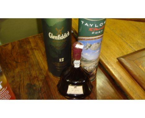 Glenfiddich 12 year old single malt, Taylors 10 Port and 20 year old Oporto
