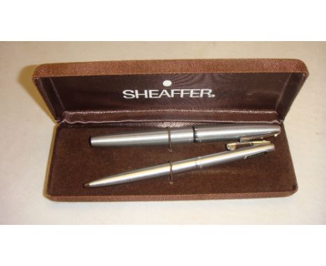 Vintage boxed Sheaffer Fountain & biro pen set in brushed steel