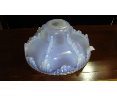 Art Deco Sabino style vaseline glass lamp shade