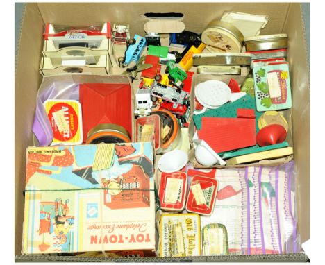 A mixed lot to include boxed Toy-Town Telephone Exchange, boxed &amp; unboxed Lledo Models, unboxed Corgi models, Bayko and i