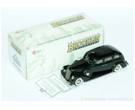 Brooklin Models a boxed BRK 141 1937 Lincoln K 7-Passenger Sedan in Evergreen Poly. Conditions generally appear Good (Model i