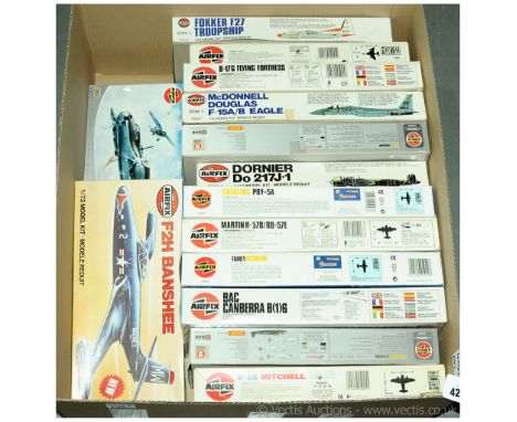 Airfix - a boxed group of 1/72 Scale plastic Aircraft Kits comprising mainly of Military and some others to include 04045 (Se