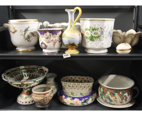 A group of good mixed ceramic items.